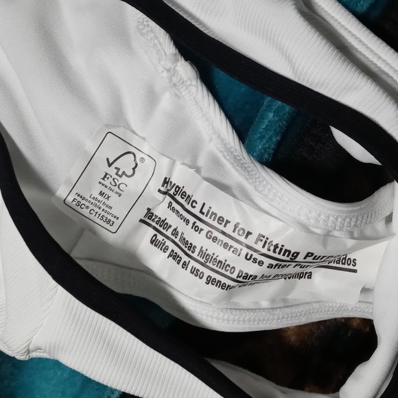 Bathing suit - Picture 4 of 5